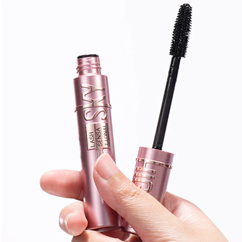 Growth Accelerator Mascara: Grow while you Glow