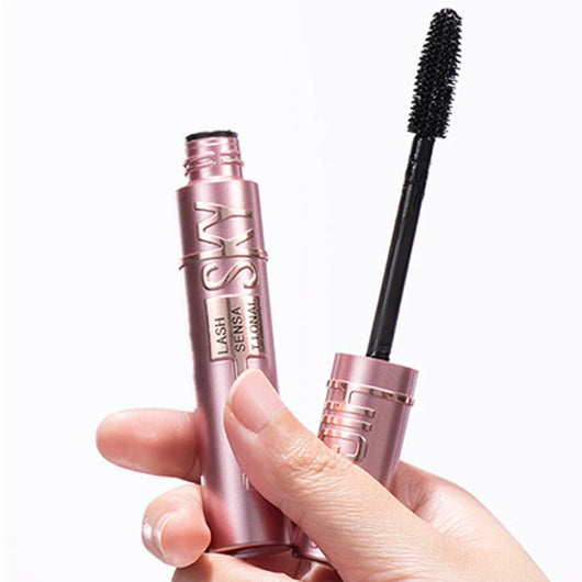 Growth Accelerator Mascara: Grow while you Glow